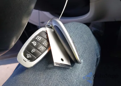 2023 Hyundai Tucson Hybrid Limited из США, поврежденный, VIN KM8JECA18PU090740